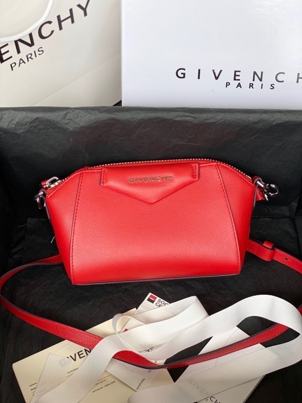 GIVENCHY NANO ANTIGONA
