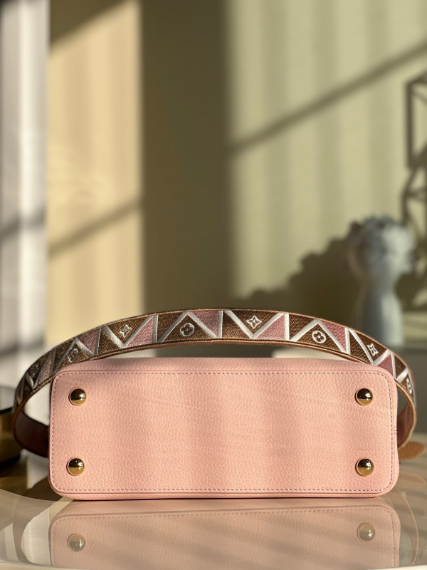 l**is V*t*n capucines mm