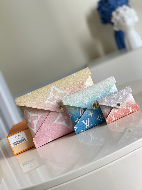 l**is V*t*n kirigami pochette