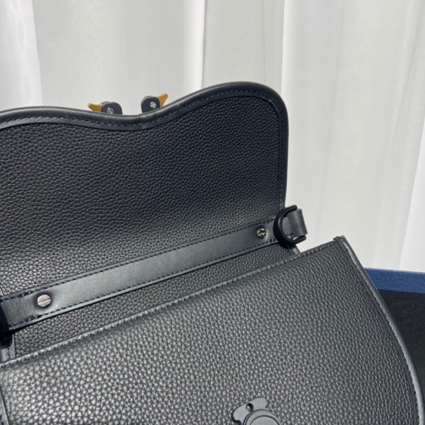 D*or gallop messenger bag