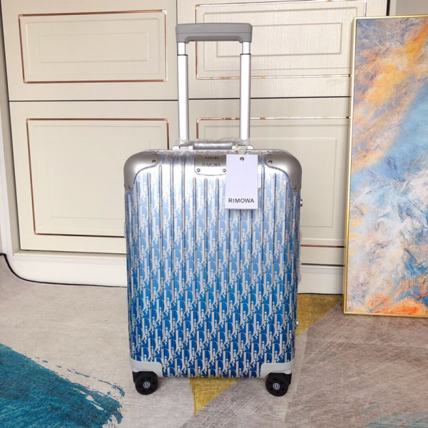 D*or x rimowa suitcase