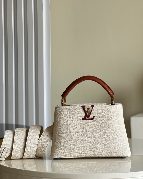 l**is V*t*n capucines bb