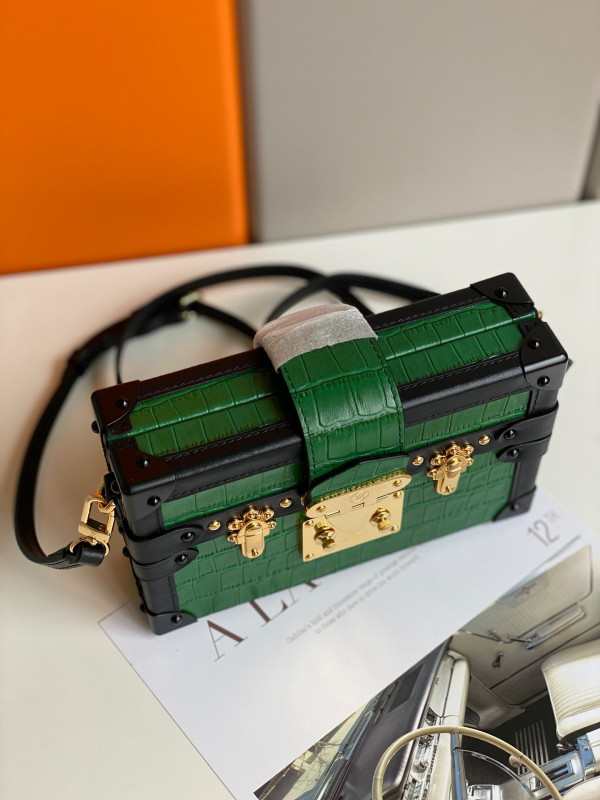 l**is V*t*n petite malle