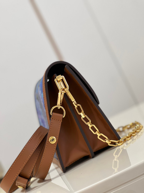 l**is V*t*n dauphine mm