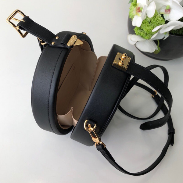 l**is V*t*n petite boite chapeau with alligator leather