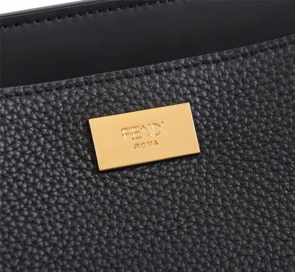 F**di peekaboo tote-38-16-33cm