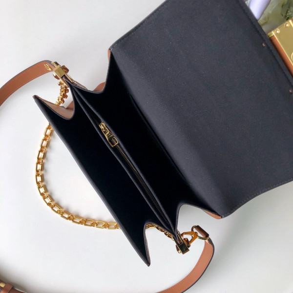 l**is V*t*n dauphine mm(2019 spring show)