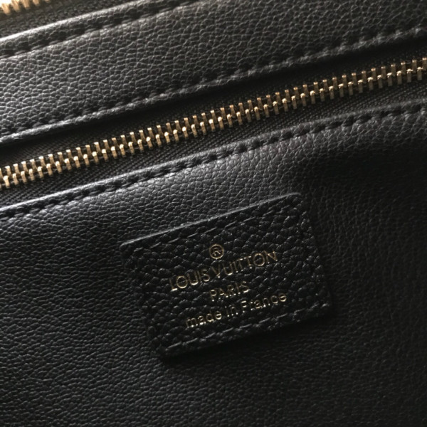 l**is V*t*n pallas beauty case