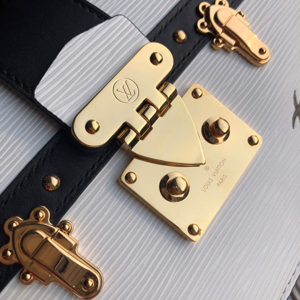 l**is V*t*n trunk clutch