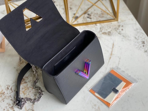 l**is V*t*n twist pm