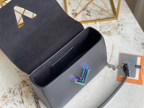 l**is V*t*n twist mm