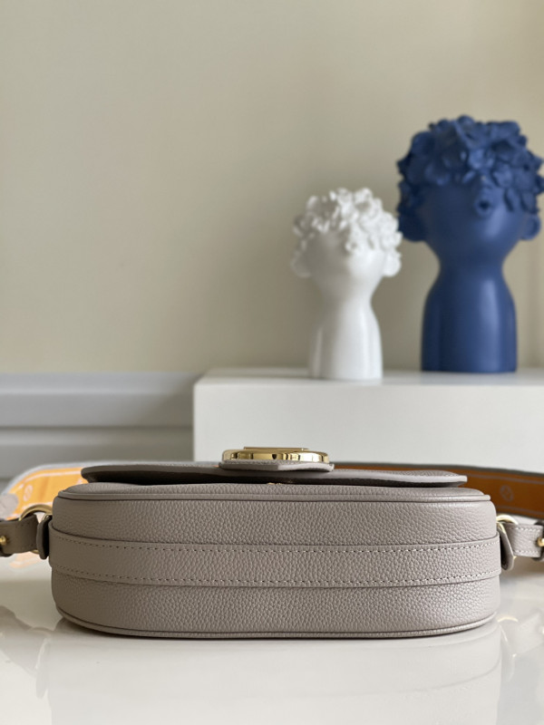 l**is V*t*n pont 9 soft mm