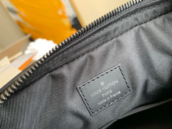 l**is V*t*n district