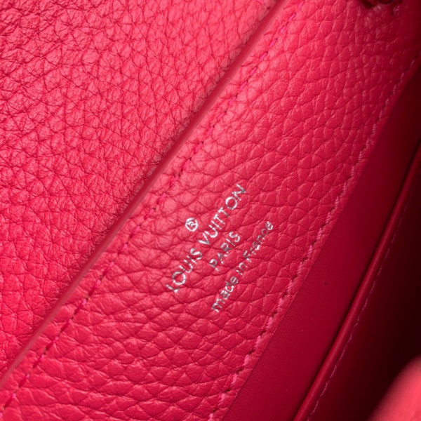 l**is V*t*n capucines mini