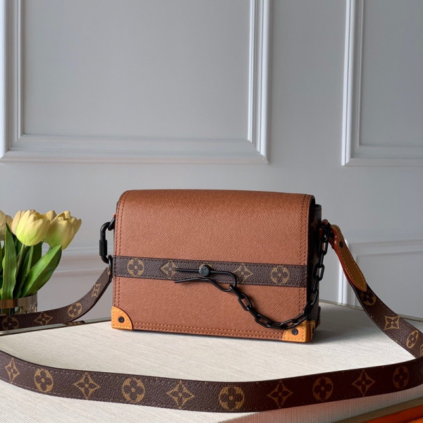 l**is V*t*n soft trunk