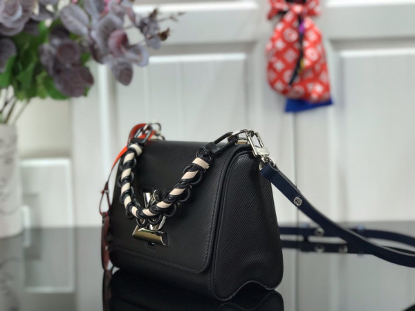 l**is V*t*n twist pm