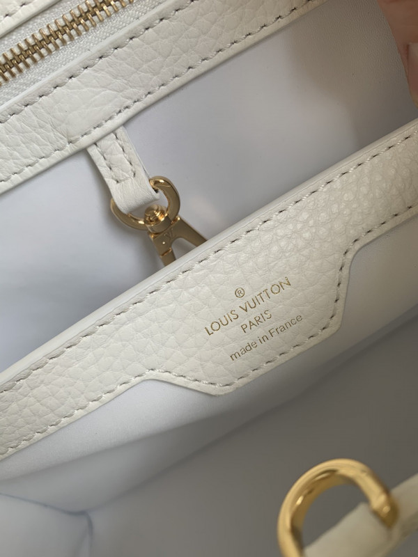 l**is V*t*n capucines bb