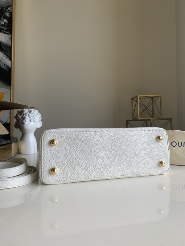 l**is V*t*n capucines pm