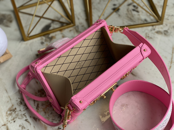 l**is V*t*n petite malle