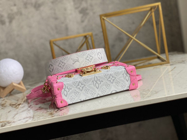 l**is V*t*n petite malle