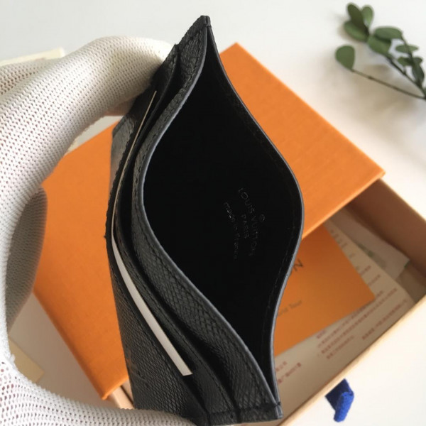 l**is V*t*n bandouliere 50double card holder