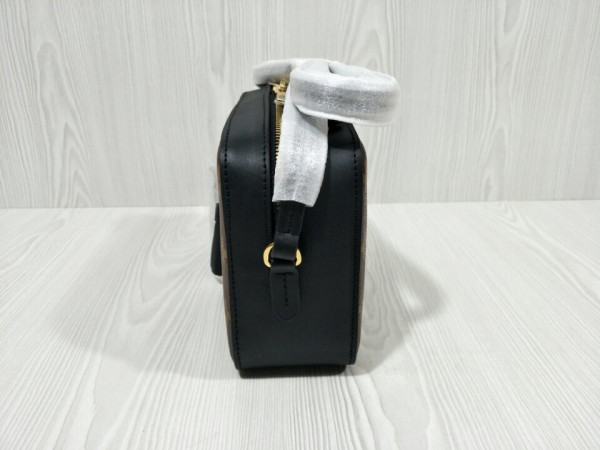 l**is V*t*n saintonge