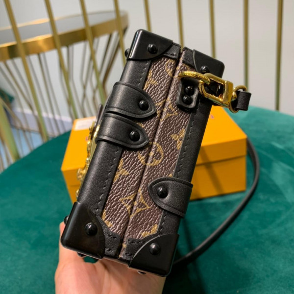 l**is V*t*n petite malle