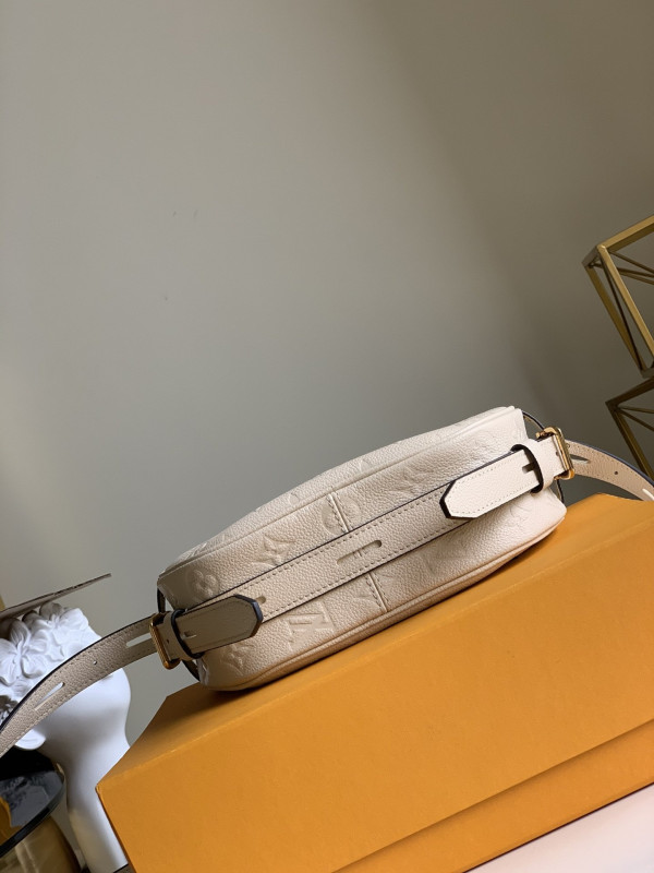 l**is V*t*n boite chapeau souple mm