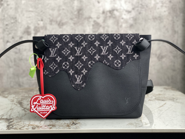 l**is V*t*n besace tokyo