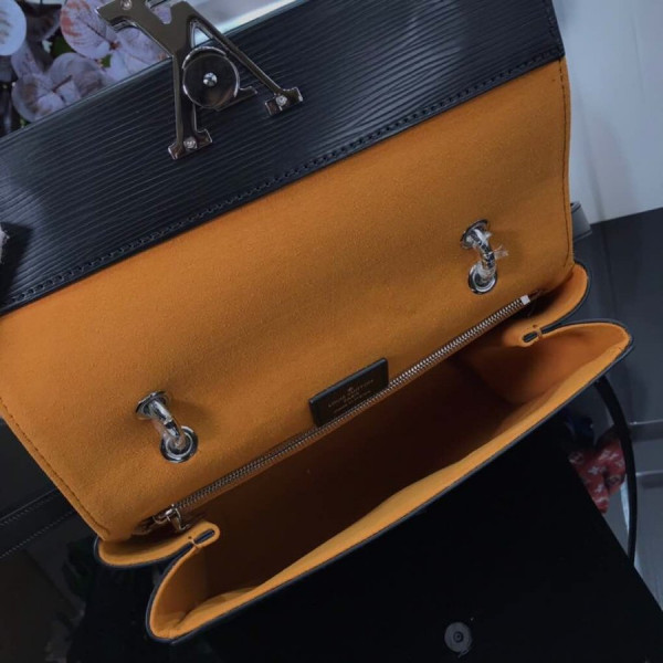 l**is V*t*n grenelle pm