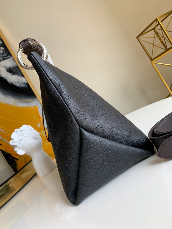 l**is V*t*n beaubourg hobo mm