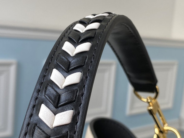 l**is V*t*n nÉonoÉ