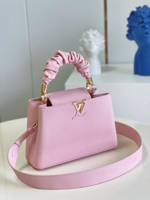 l**is V*t*n capucines bb