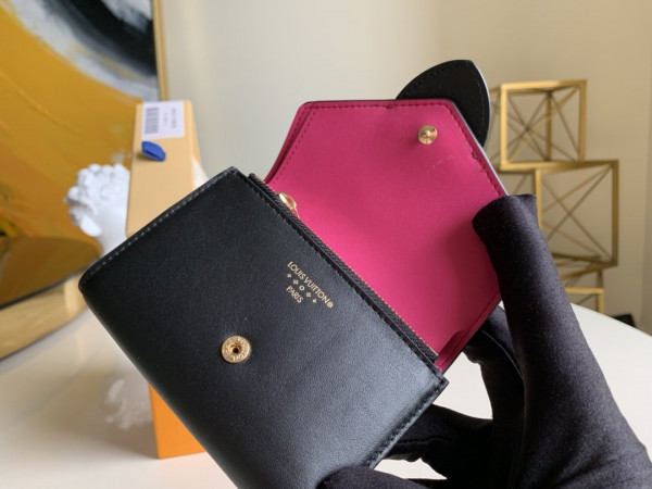 l**is V*t*n pont 9 compact wallet