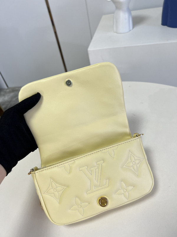 l**is V*t*n wallet on strap bubblegram