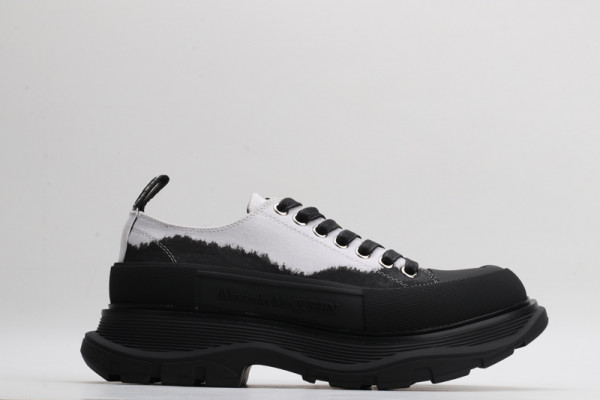 ALEXANDER MCQUEEN Tread Slick Lace Up