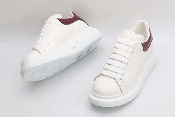 ALEXANDER MCQUEEN Oversized Sneaker