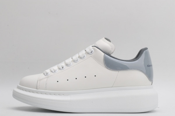 ALEXANDER MCQUEEN Oversized Sneaker