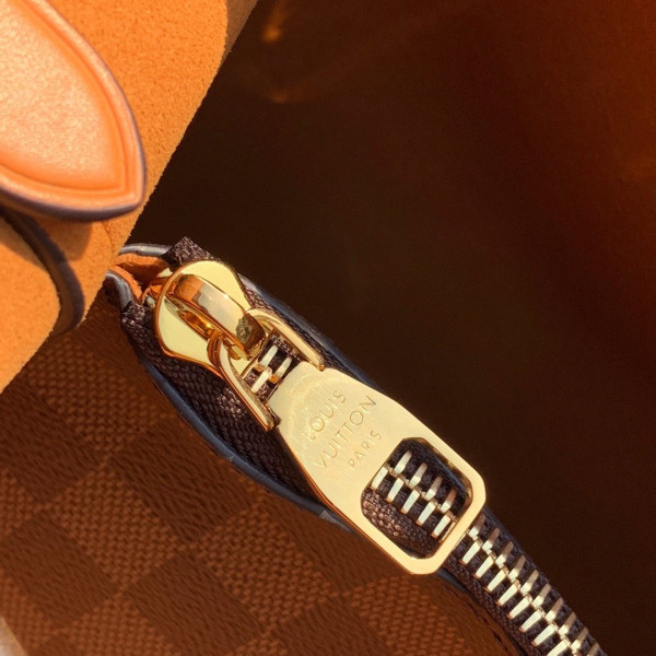 l**is V*t*n nÉonoÉ