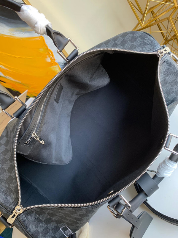 l**is V*t*n keepall 50