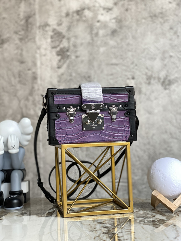 l**is V*t*n petite malle