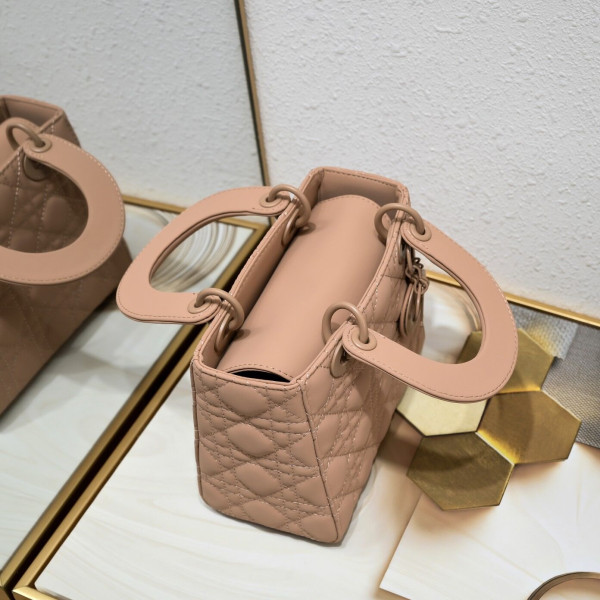 lady D*or small-20-16.5-8cm