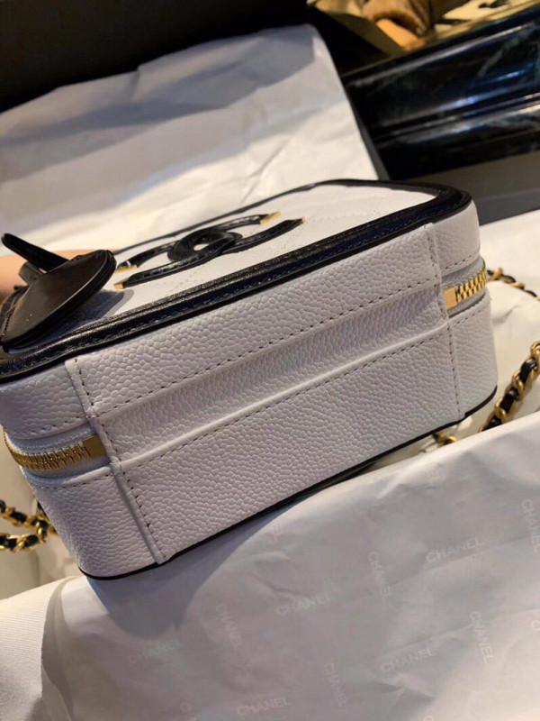 CL VANITY CASE