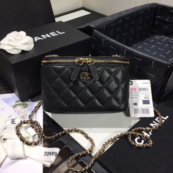 CL VANITY CASE