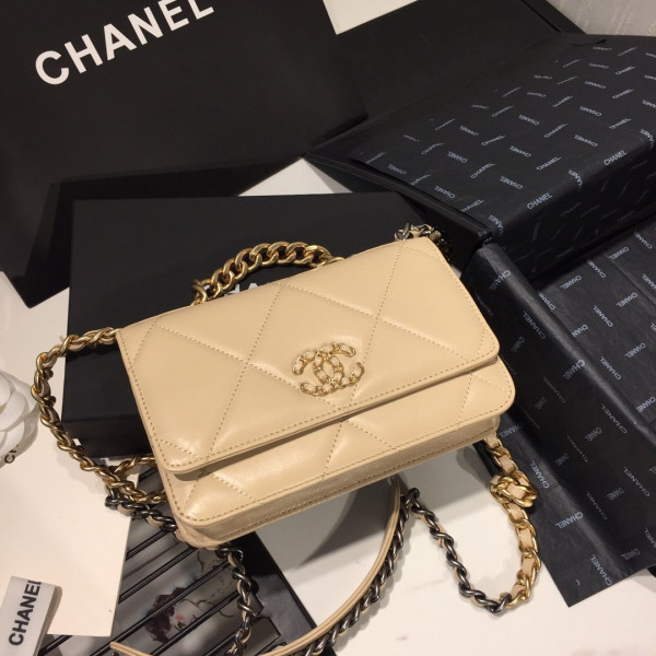 CL CHAIN WALLET