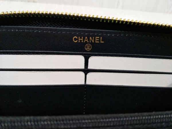 CL 19 ZIPPED WALLET