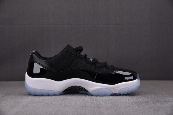 AIR JORDAN 11 LOW 