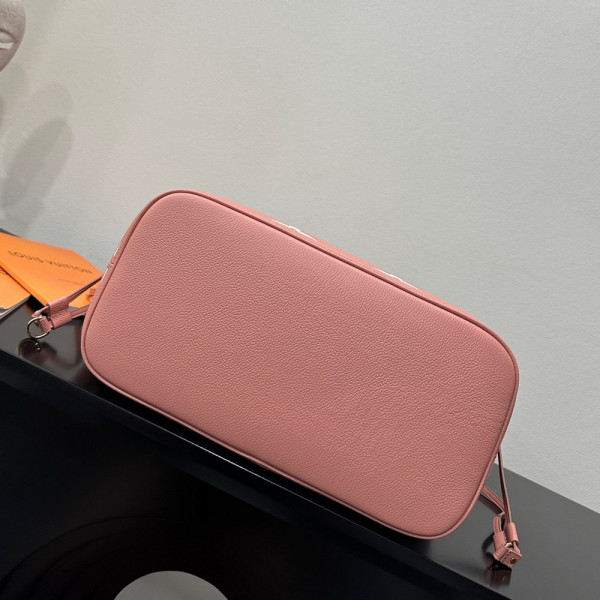 l**is V*t*n neverfull mm