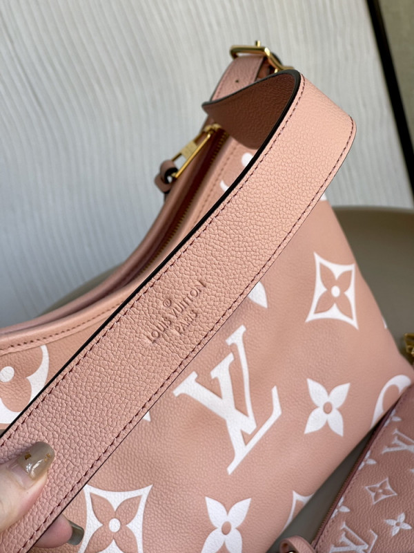 l**is V*t*n carryall pm