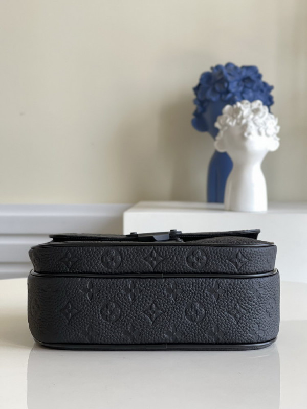 l**is V*t*n s lock messenger